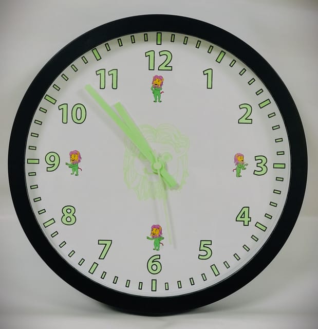 Yali Wall Clock